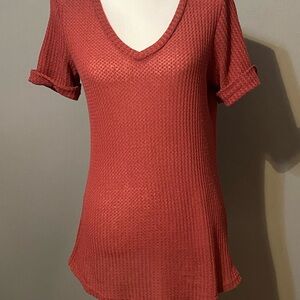 Chigant Burgundy V-Neck Short Sleeve Tee